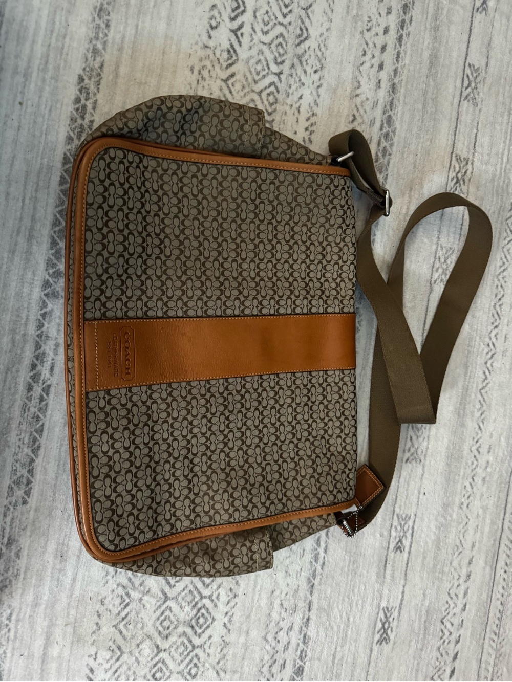 Coach signature Hudson commuter messenger bag